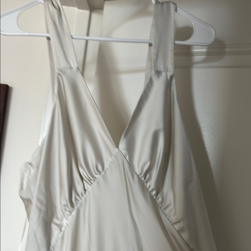 Elegant Cream Sleeveless Dress